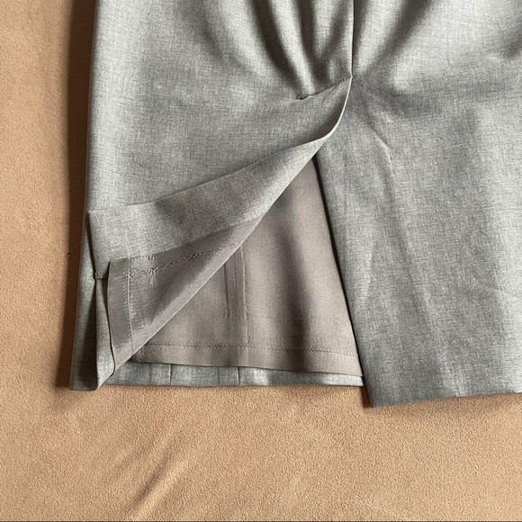 BCBG Maxazaria Pencil Skirt - Light Gray, Size 0 - Picture 6 of 6